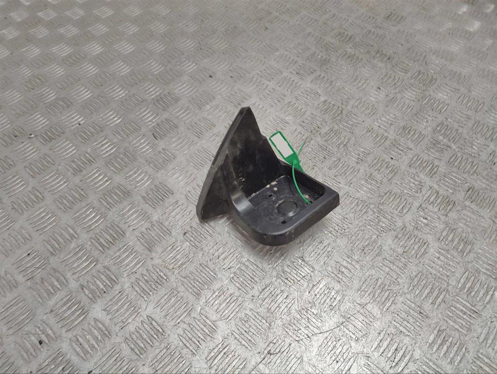 Кронштейн крепления бампера заднего