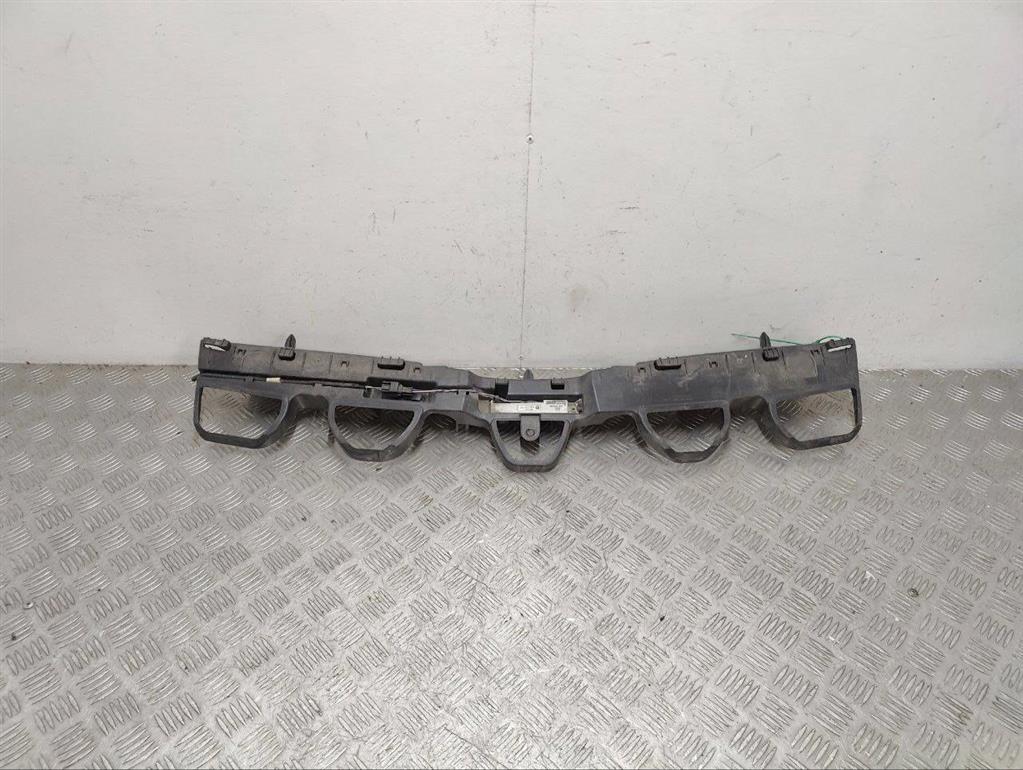 Кронштейн крепления бампера заднего