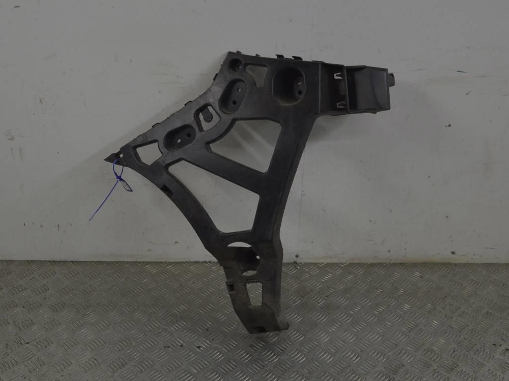 Кронштейн крепления бампера заднего