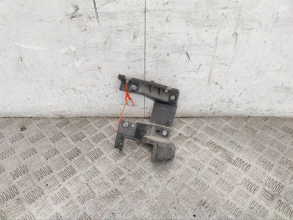 Кронштейн крепления фары противотуманной левой