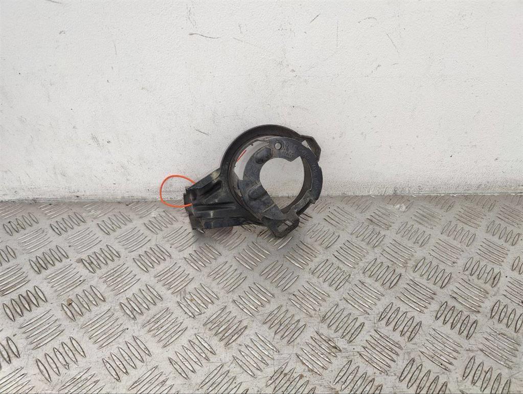 Кронштейн крепления фары противотуманной левой