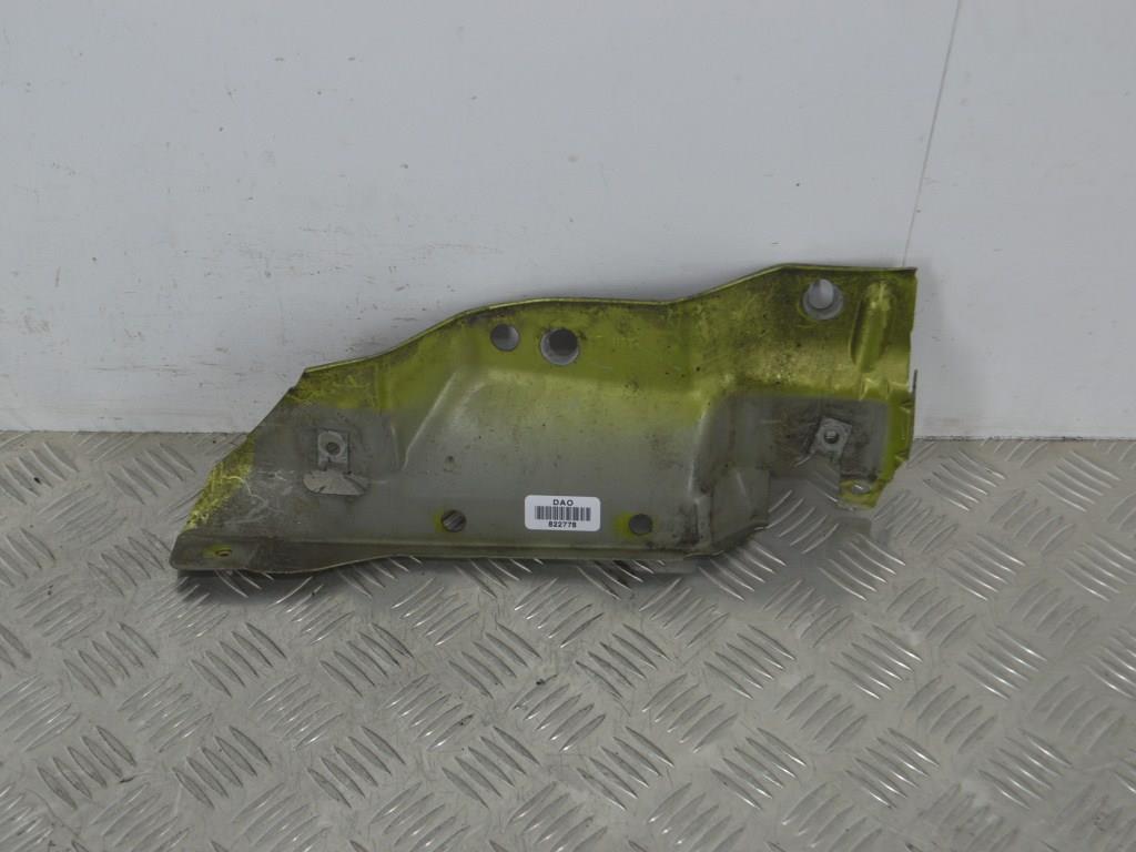 Кронштейн крепления крыла переднего левого Renault Scenic 1 (1996-2003)