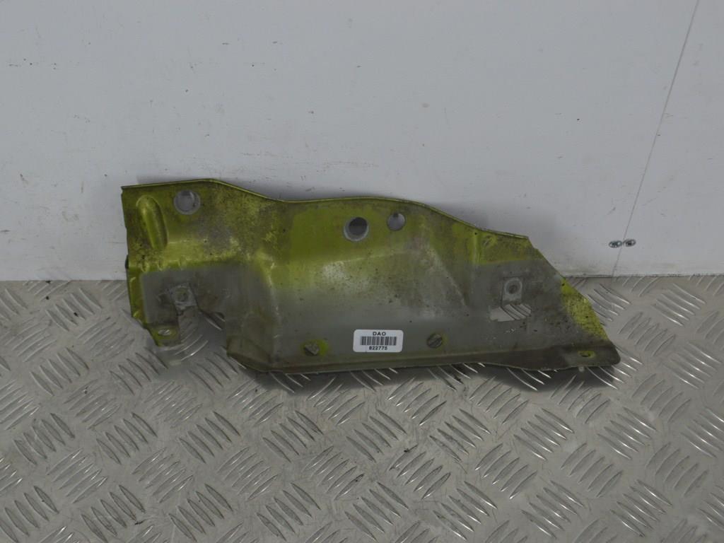 Кронштейн крепления крыла переднего правого Renault Scenic 1 (1996-2003)