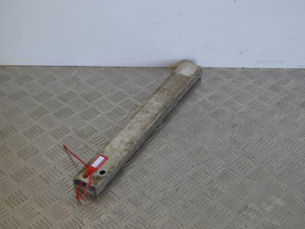 Кронштейн радиатора