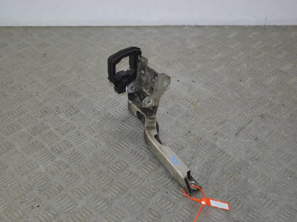 Кронштейн радиатора