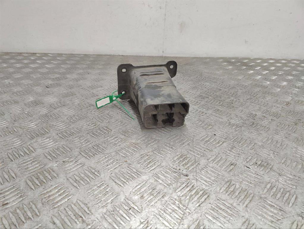 Кронштейн усилителя бампера переднего (домик)