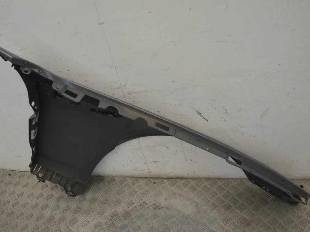 Крыло переднее левое