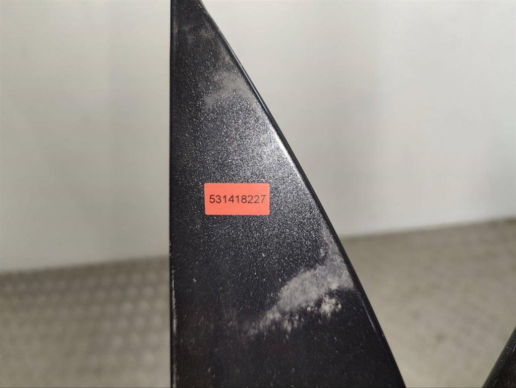 Крыло переднее левое