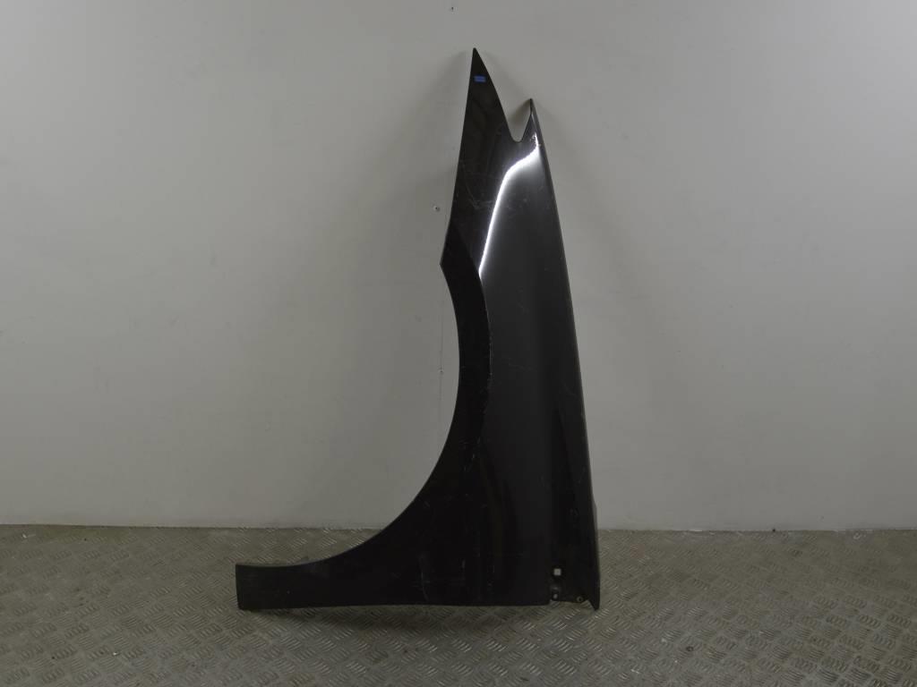 Крыло переднее левое