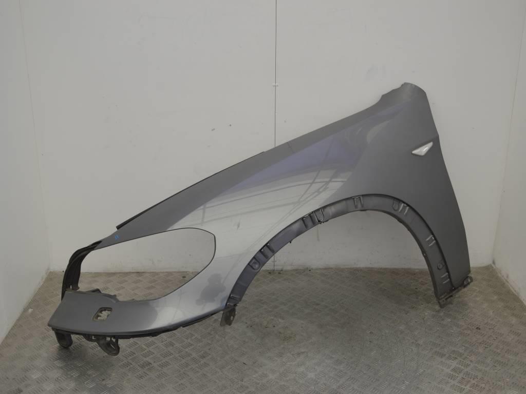 Крыло переднее левое