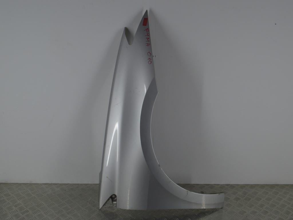 Крыло переднее правое Renault Laguna 3 (2007-2015)