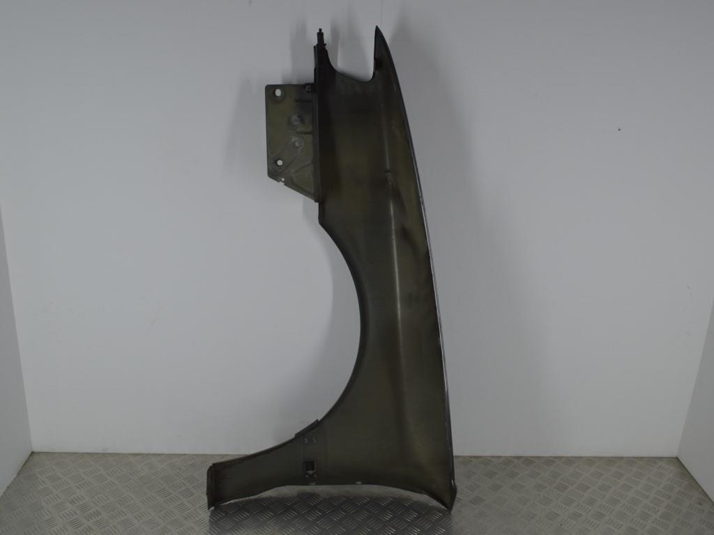 Крыло переднее правое Renault Safrane (1992-2000)