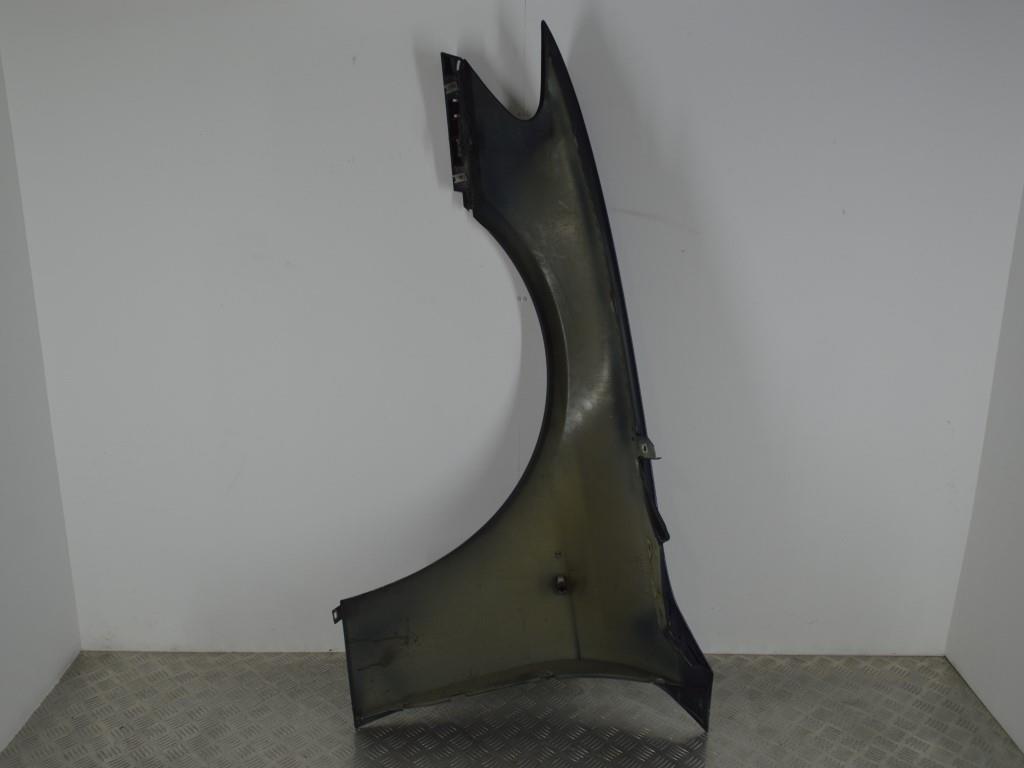 Крыло переднее правое