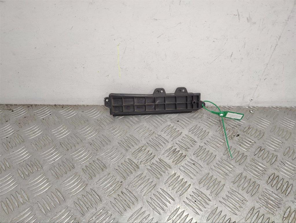 Крышка корпуса салонного фильтра