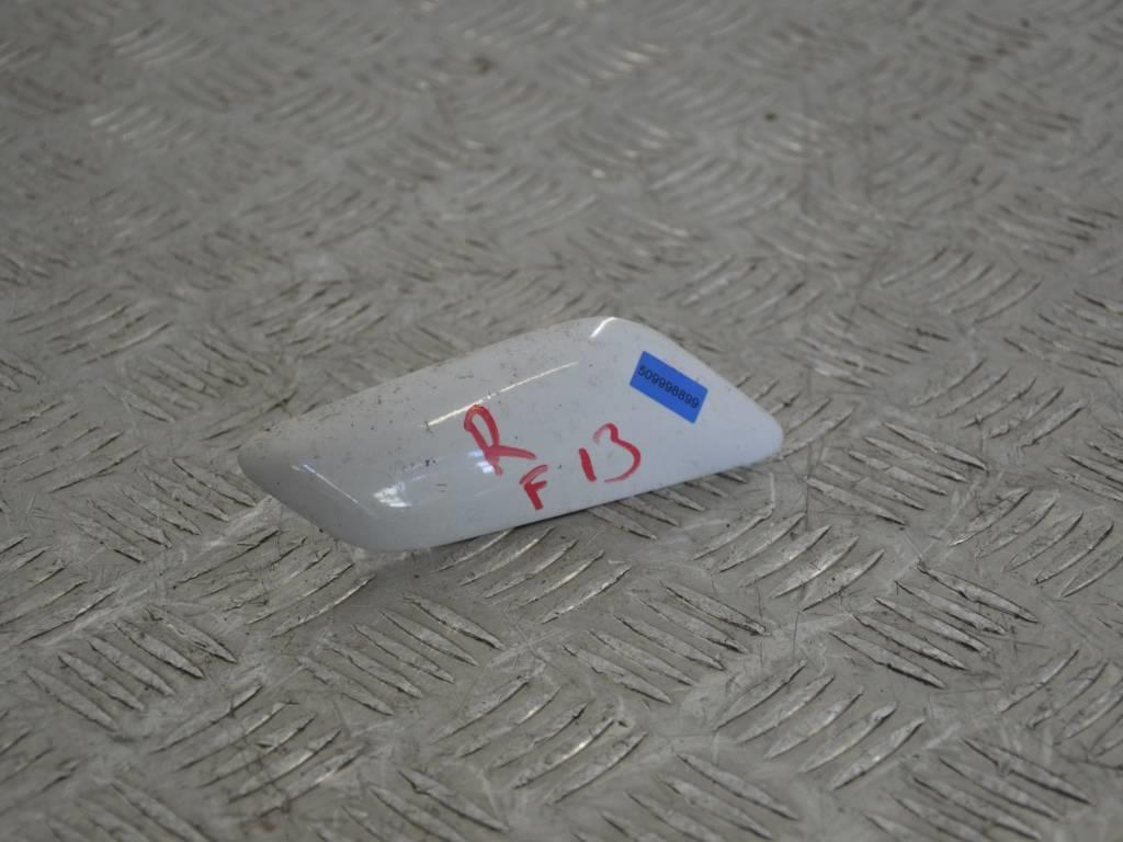 Крышка омывателя фар