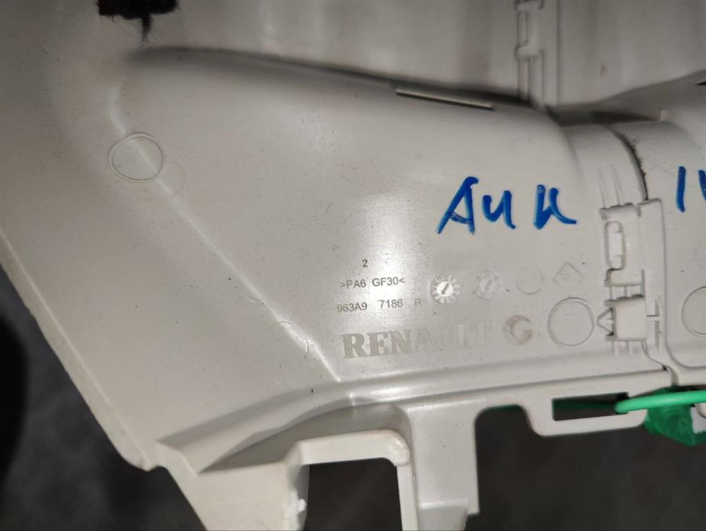 Крышка зеркала салонного