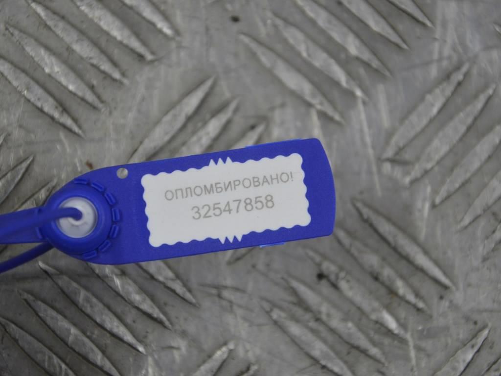 Крюк капота