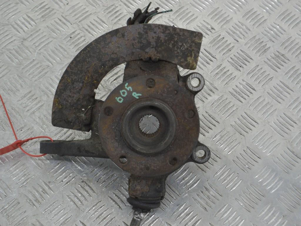 Кулак поворотный правый Peugeot 605 (1989-1999)