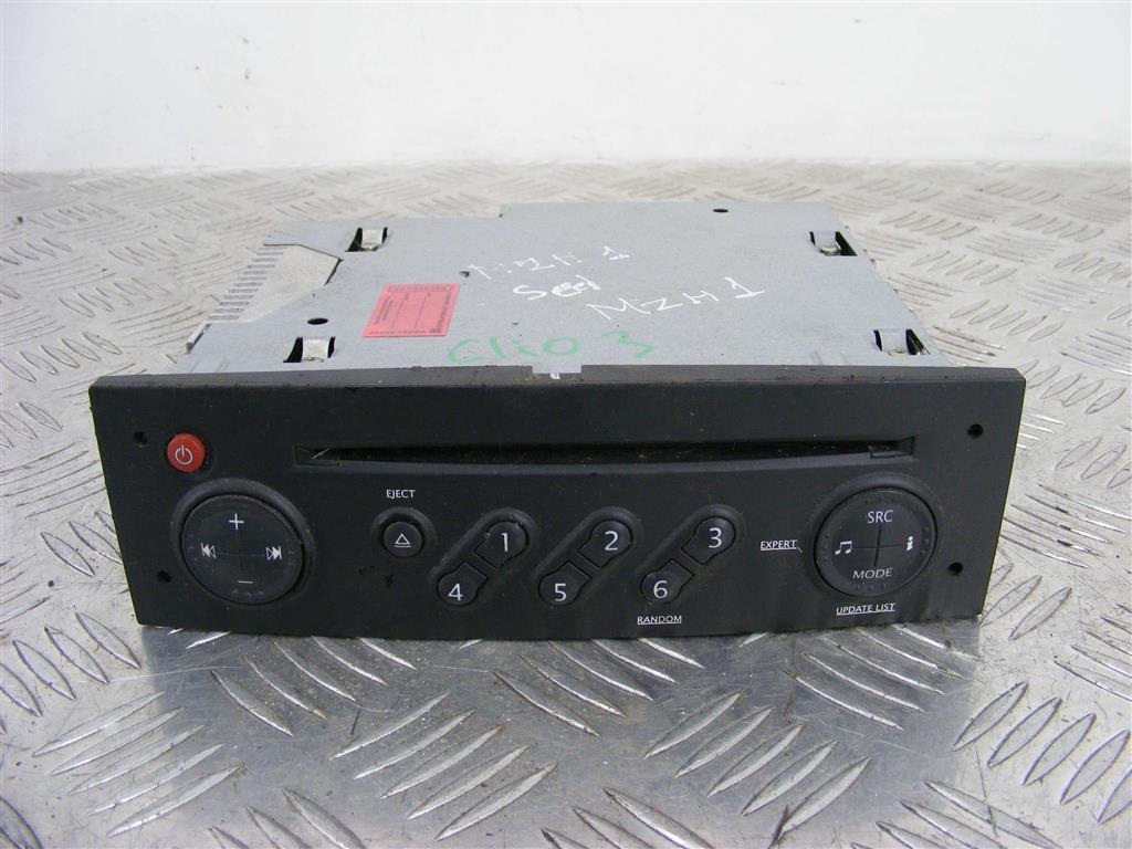 Магнитола Renault Megane 2 (2002-2008) 8200607918