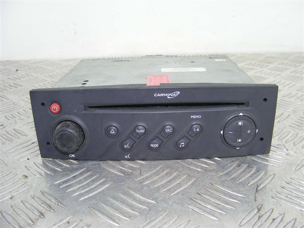 Магнитола Renault Scenic 2 (2003-2009) 8200796837
