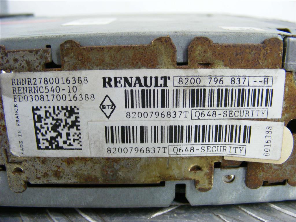 Магнитола Renault Scenic 2 (2003-2009) 8200796837