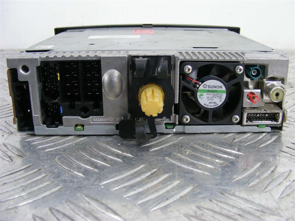 Магнитола Renault Scenic 2 (2003-2009) 8200796837