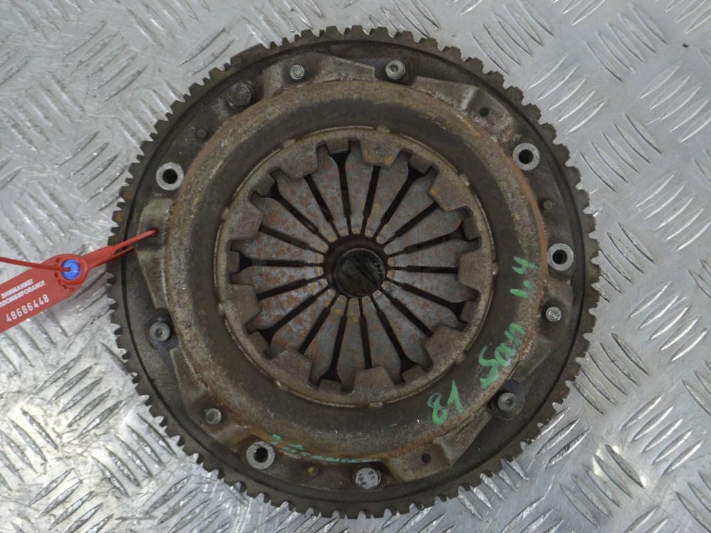 Маховик Renault Sandero 1 (2009-2014)