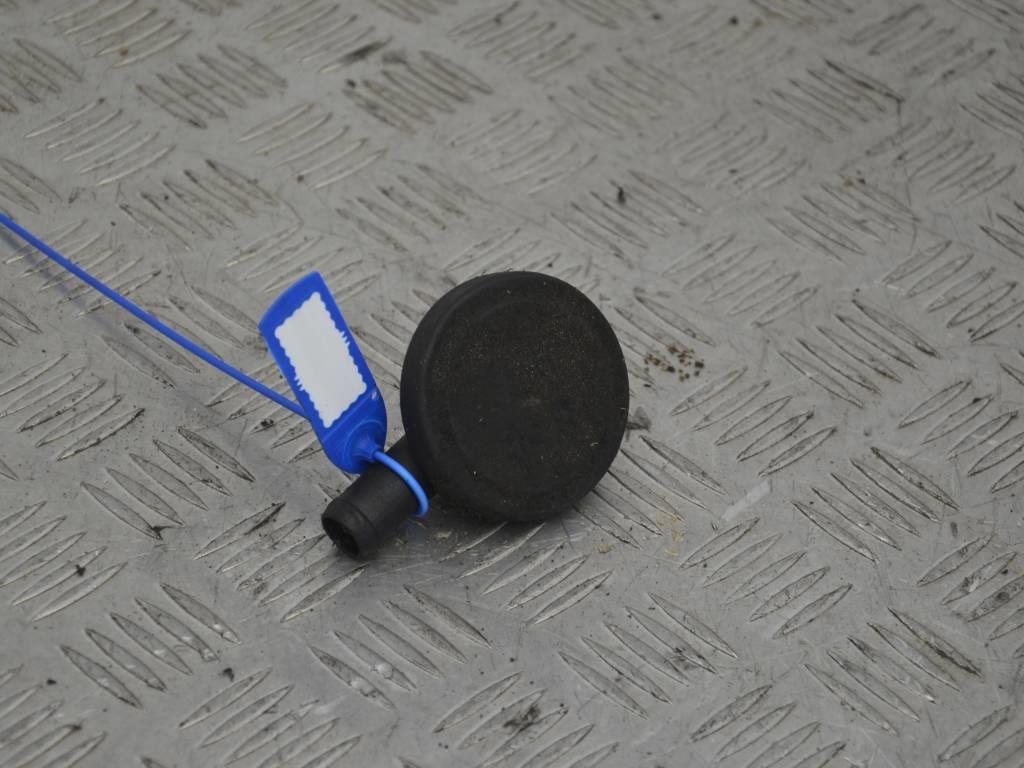 Маслоотделитель (сапун)