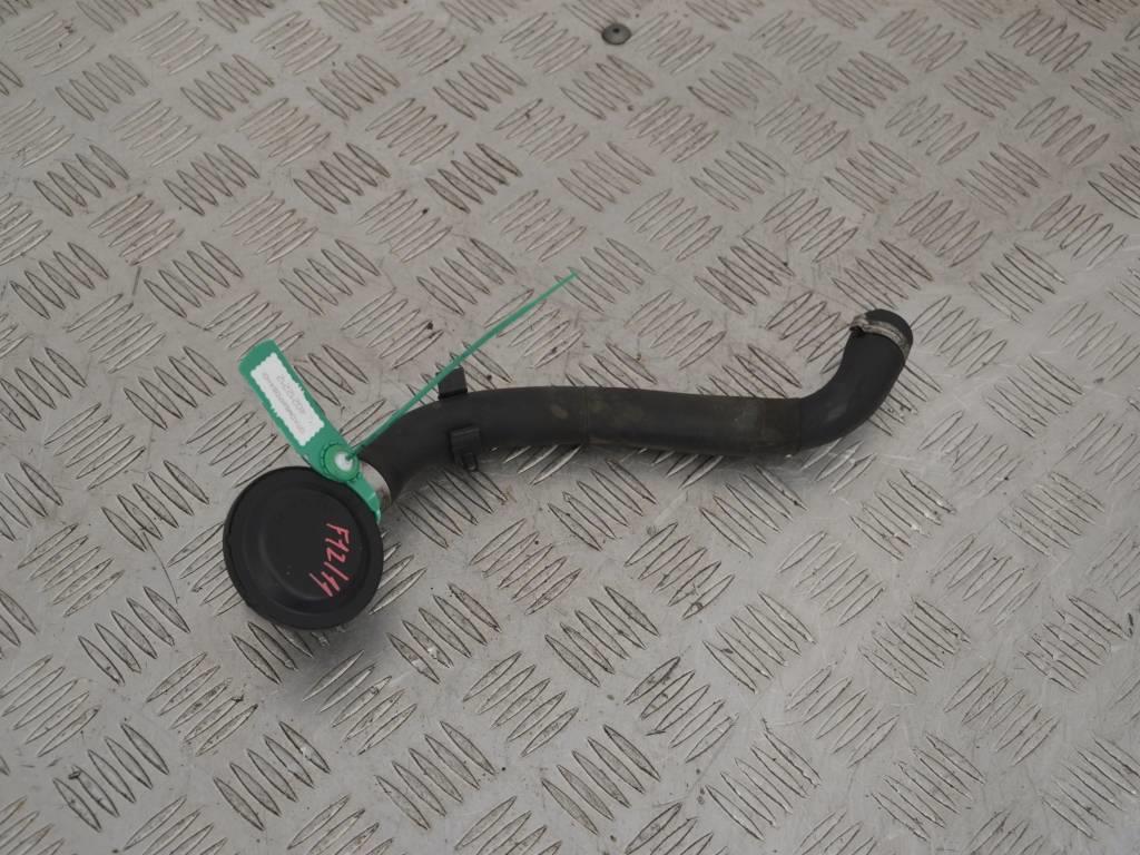 Маслоотделитель (сапун)