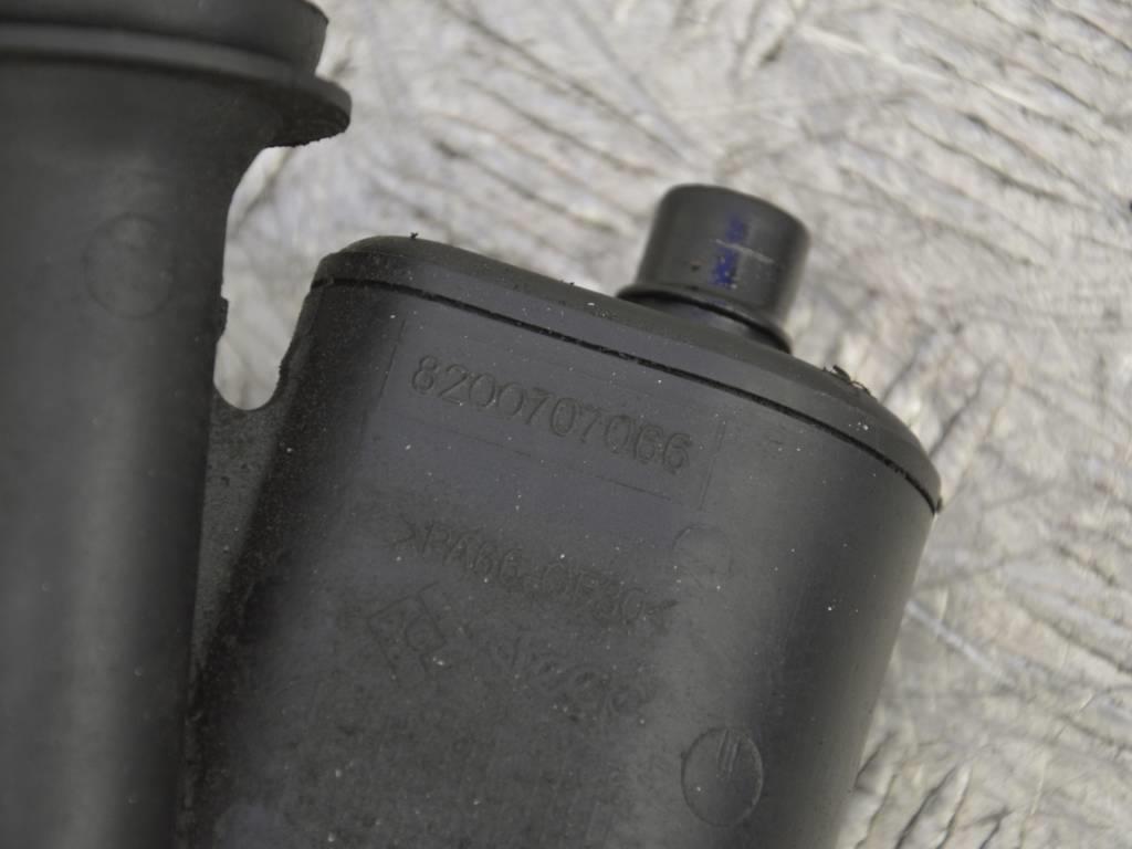 Маслозаливная горловина