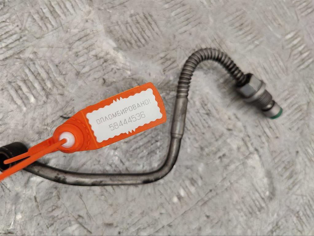 Масляная трубка турбины