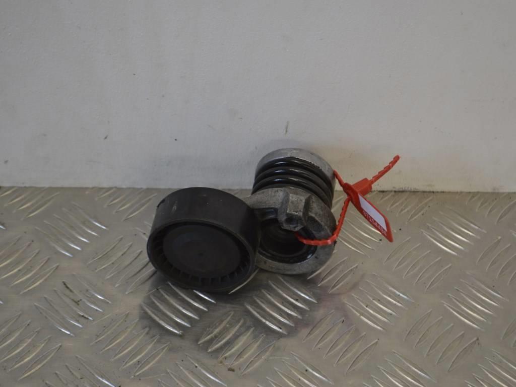 Механизм натяжения ремня, цепи