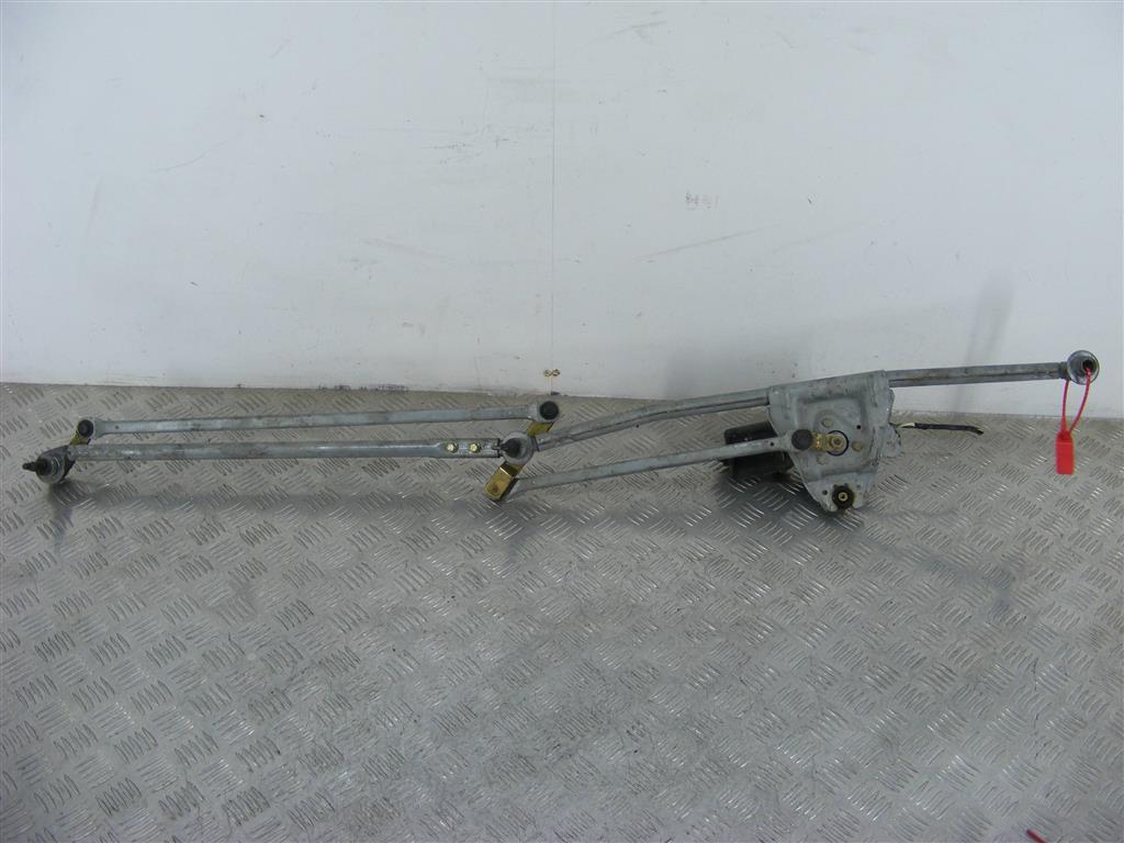 Механизм стеклоочистителя (трапеция дворников)