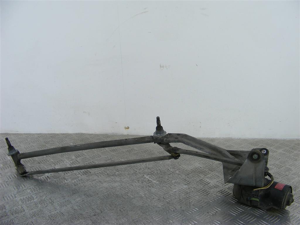 Механизм стеклоочистителя (трапеция дворников)