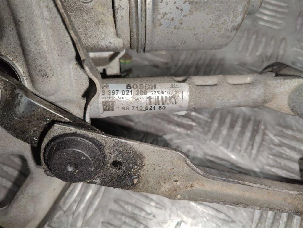 Механизм стеклоочистителя (трапеция дворников)