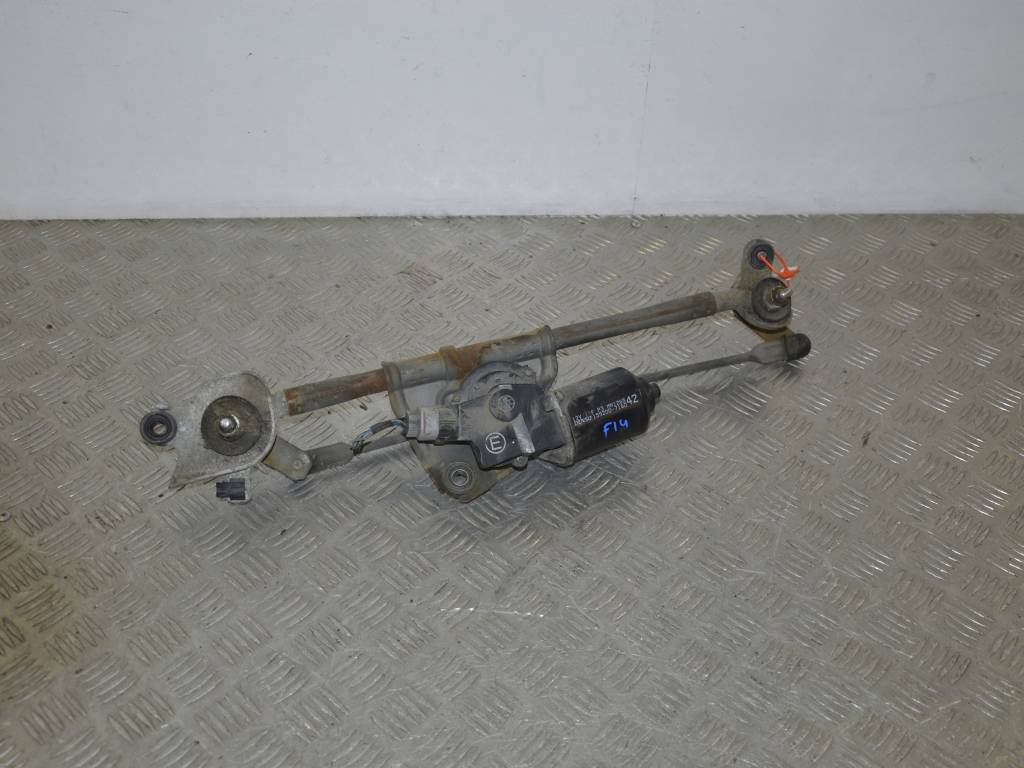 Механизм стеклоочистителя (трапеция дворников)