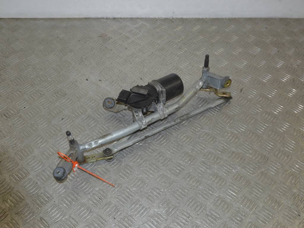 Механизм стеклоочистителя (трапеция дворников)