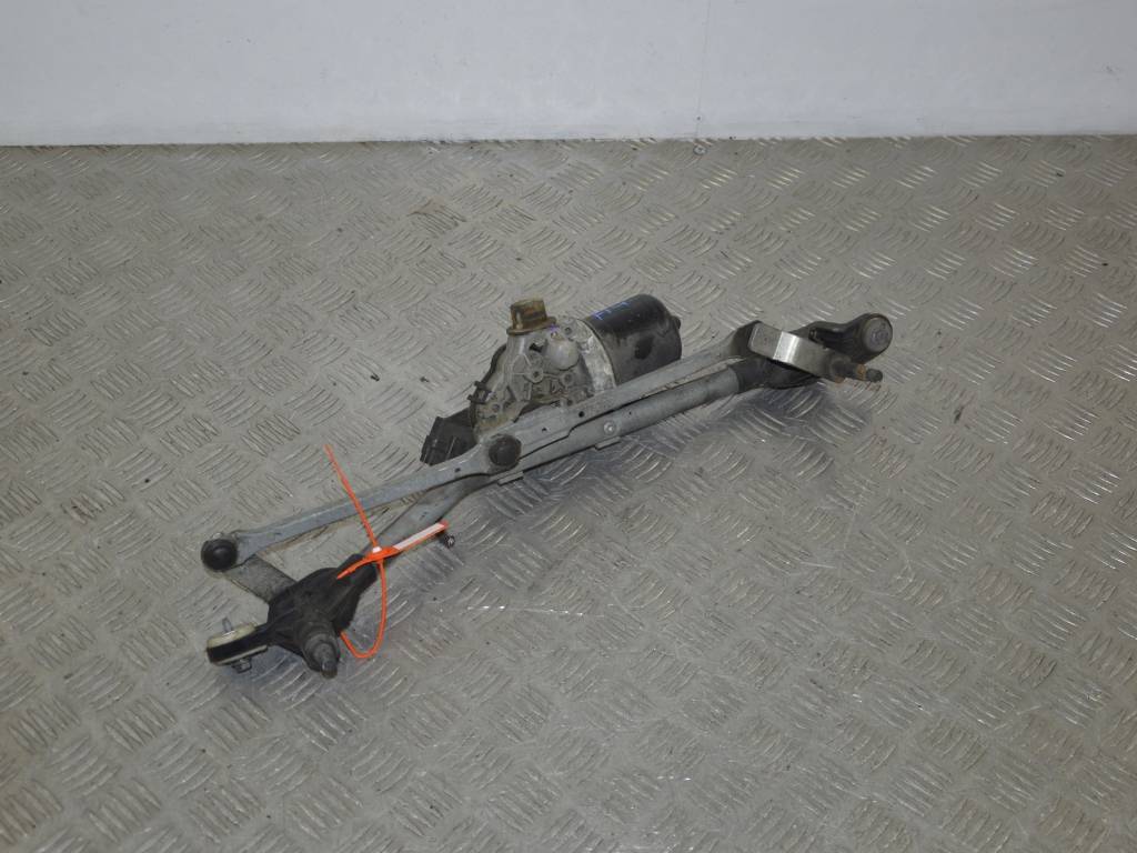 Механизм стеклоочистителя (трапеция дворников)