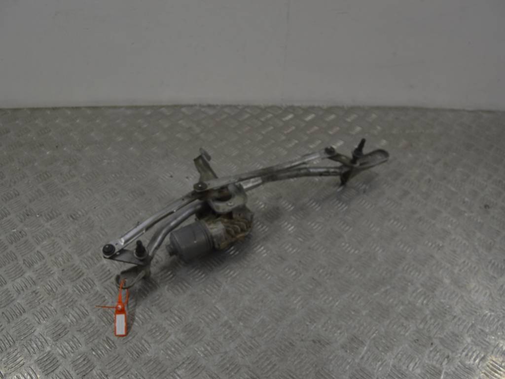 Механизм стеклоочистителя (трапеция дворников)