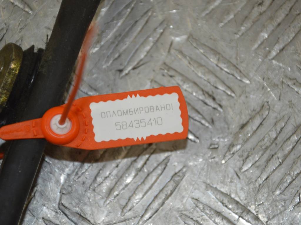 Механизм стеклоочистителя (трапеция дворников)