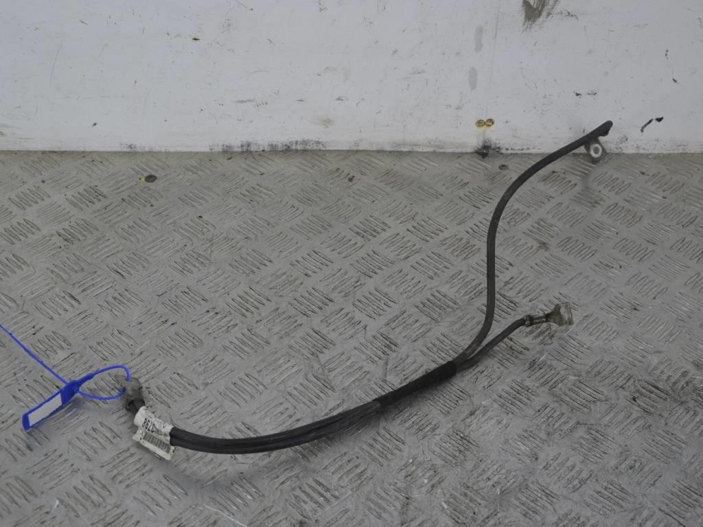 Минусовой провод аккумулятора