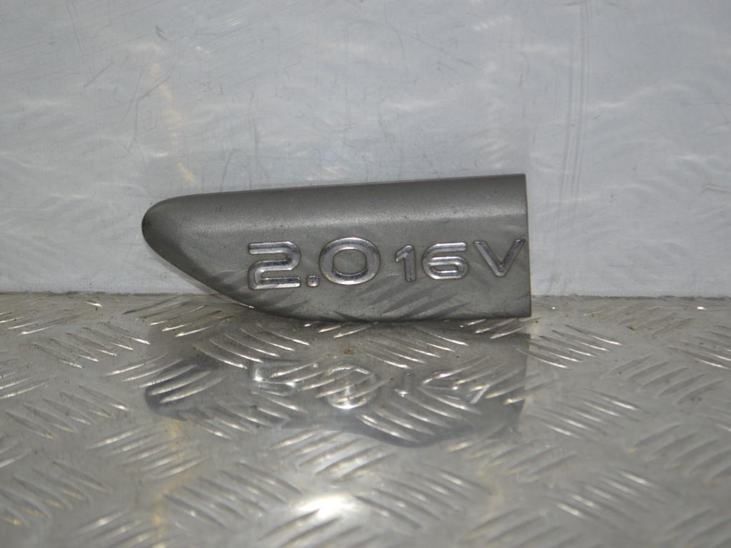 Молдинг двери передней левой