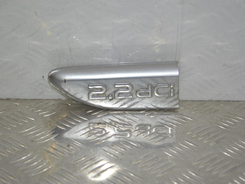 Молдинг двери передней левой