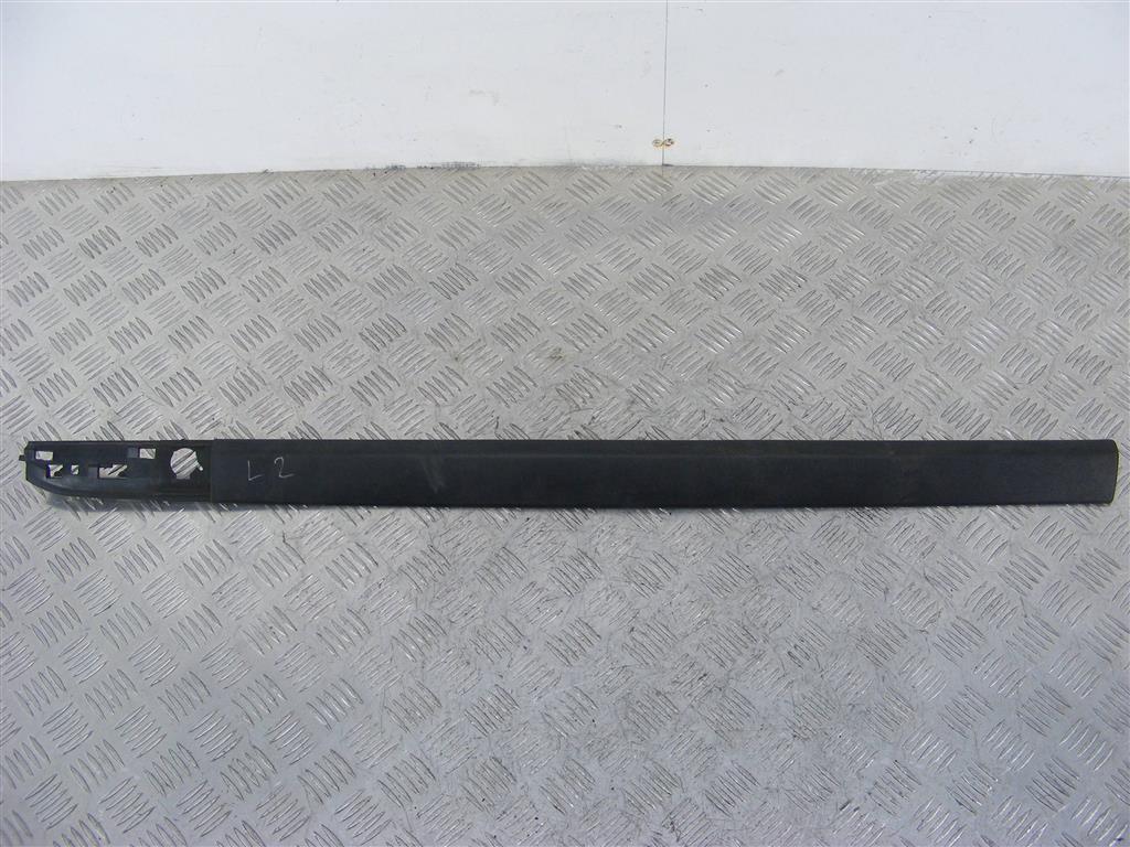 Молдинг двери передней левой Renault Laguna 2 (2001-2007) 8200036020