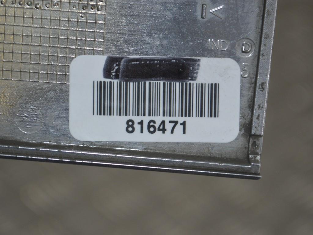 Молдинг двери передней правой Renault Scenic 2 (2003-2009) 8200073440