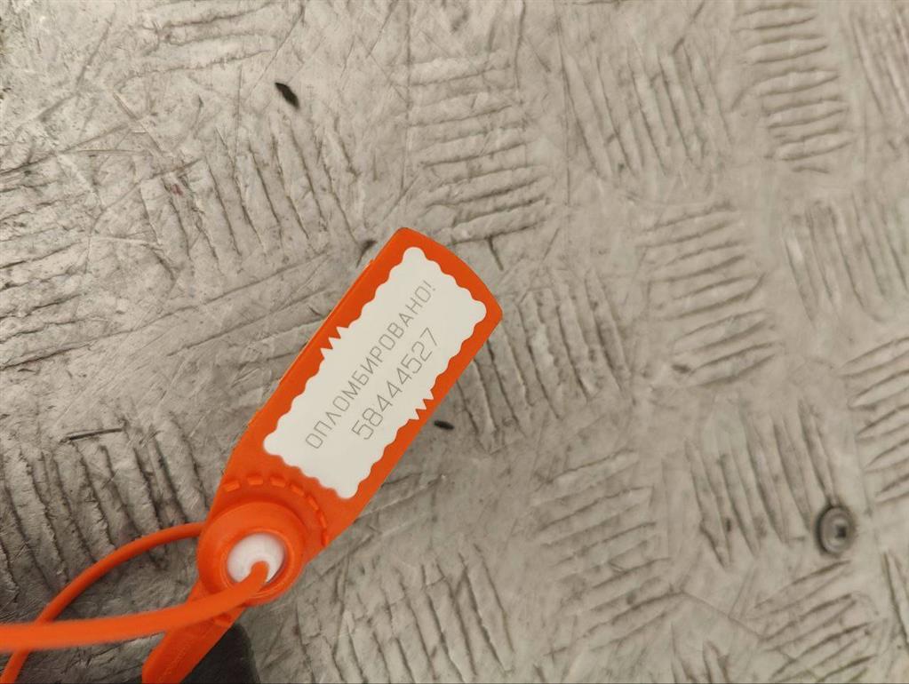 Молдинг крыла переднего правого