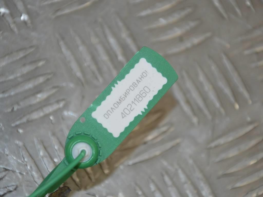 Молдинг крыла переднего правого