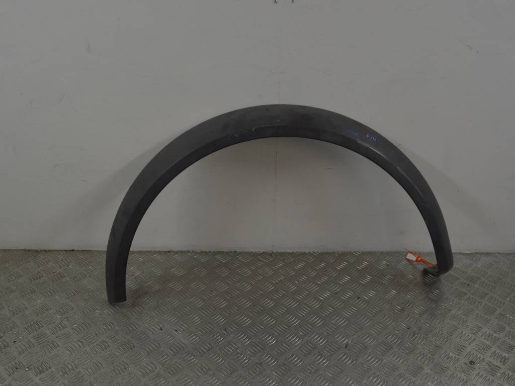 Молдинг крыла переднего правого