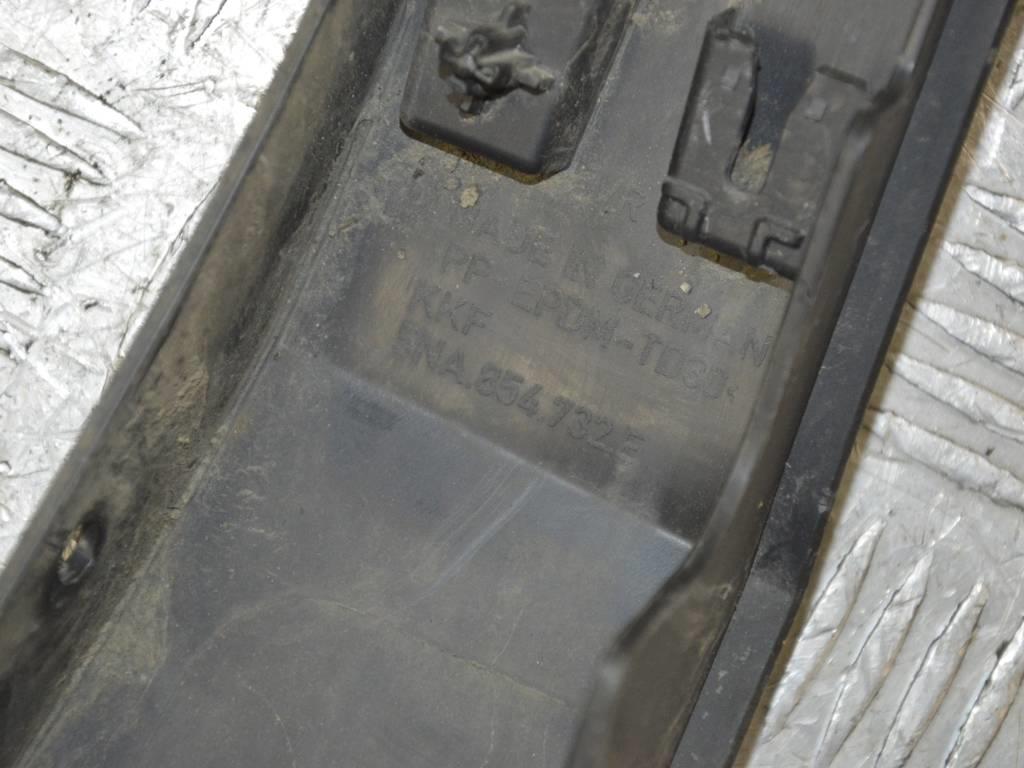 Молдинг крыла переднего правого