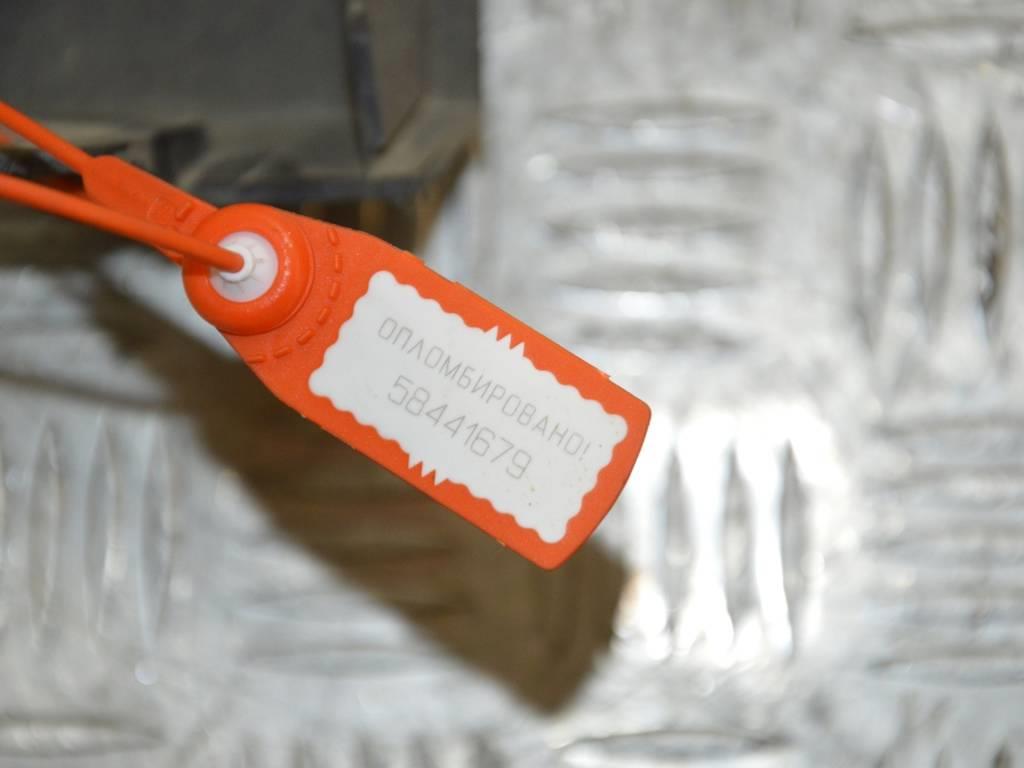 Молдинг крыла переднего правого